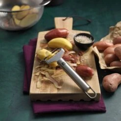 Zwilling Pro 18/10 Stainless Steel Swivel Peeler (37160-008-0) -Kitchenknives Shop 37160 008 0 1