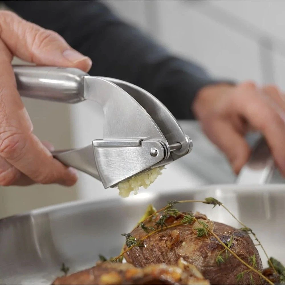 Zwilling Pro 20cm 18/10 Stainless Steel Garlic Press (37160-019-0) 6 Zwilling Pro 20cm 18/10 Stainless Steel Garlic Press (37160-019-0) - Image 4