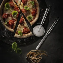 Zwilling Pro 20cm 18/10 Stainless Steel Pizza Cutter (37160-037-0) -Kitchenknives Shop 37160 037 0 3 1