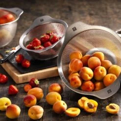 Zwilling Table 20cm 18/10 Stainless Steel Colander (39643-020-0) 8 Zwilling Table 20cm 18/10 Stainless Steel Colander (39643-020-0) -Kitchenknives Shop 39643 016 03 1