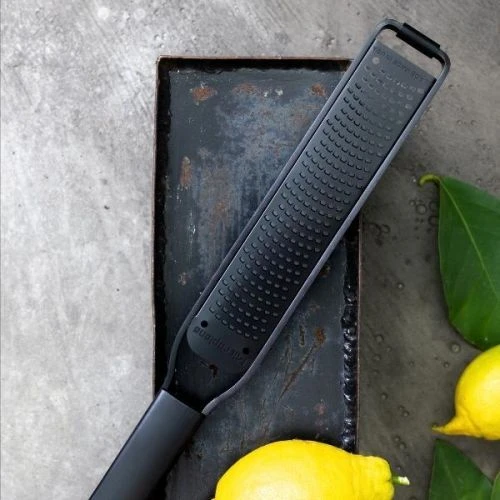 Microplane Black Sheep Series Zester (43020) 7 Microplane Black Sheep Series Zester (43020) - Image 5