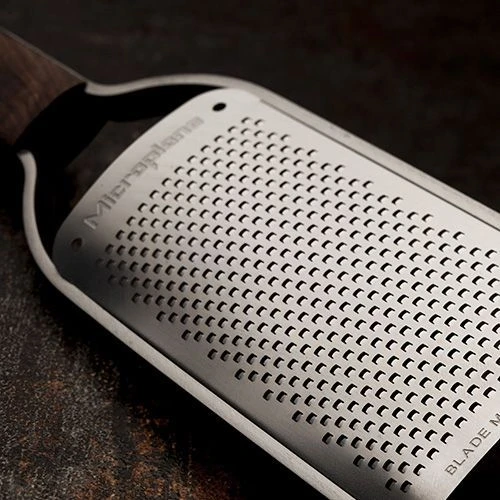Microplane Master Series Fine Grater (43304) 5 Microplane Master Series Fine Grater (43304) - Image 3