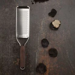 Microplane Master Series Fine Grater (43304) 14 Microplane Master Series Fine Grater (43304) -Kitchenknives Shop 43304 3