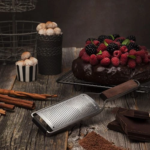 Microplane Master Series Fine Grater (43304) 7 Microplane Master Series Fine Grater (43304) - Image 5