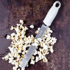 Microplane Premium Classic Series Zester/Grater Cashmere Beige (46323) -Kitchenknives Shop 46323e microplane premium classic series zester cashmere beige 3