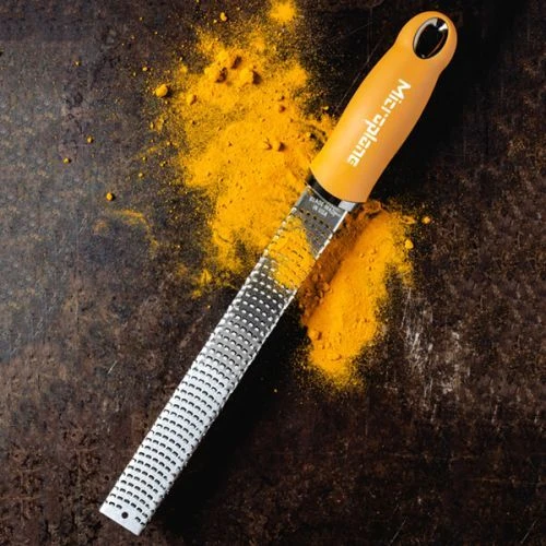 Microplane Premium Classic Series Zester/Grater Mustard Yellow (46623) 4 Microplane Premium Classic Series Zester/Grater Mustard Yellow (46623) - Image 2
