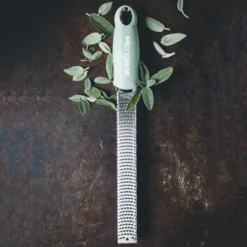 Microplane Premium Classic Series Zester/Grater Sage Green (46723) -Kitchenknives Shop 46723e microplane premium classic series zester sage green 2