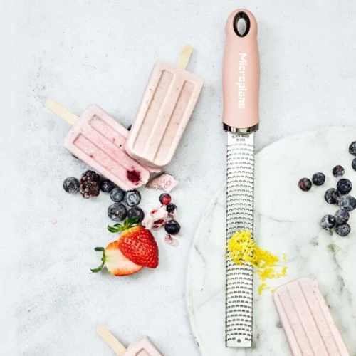 Microplane Premium Classic Series Zester/Grater Dusty Rose (46923) 7 Microplane Premium Classic Series Zester/Grater Dusty Rose (46923) - Image 5