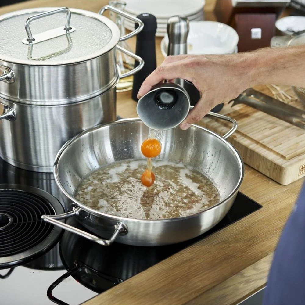 Zwilling Pro 30cm 18/10 Stainless Steel Wok (65121-300-0) 6 Zwilling Pro 30cm 18/10 Stainless Steel Wok (65121-300-0) - Image 4