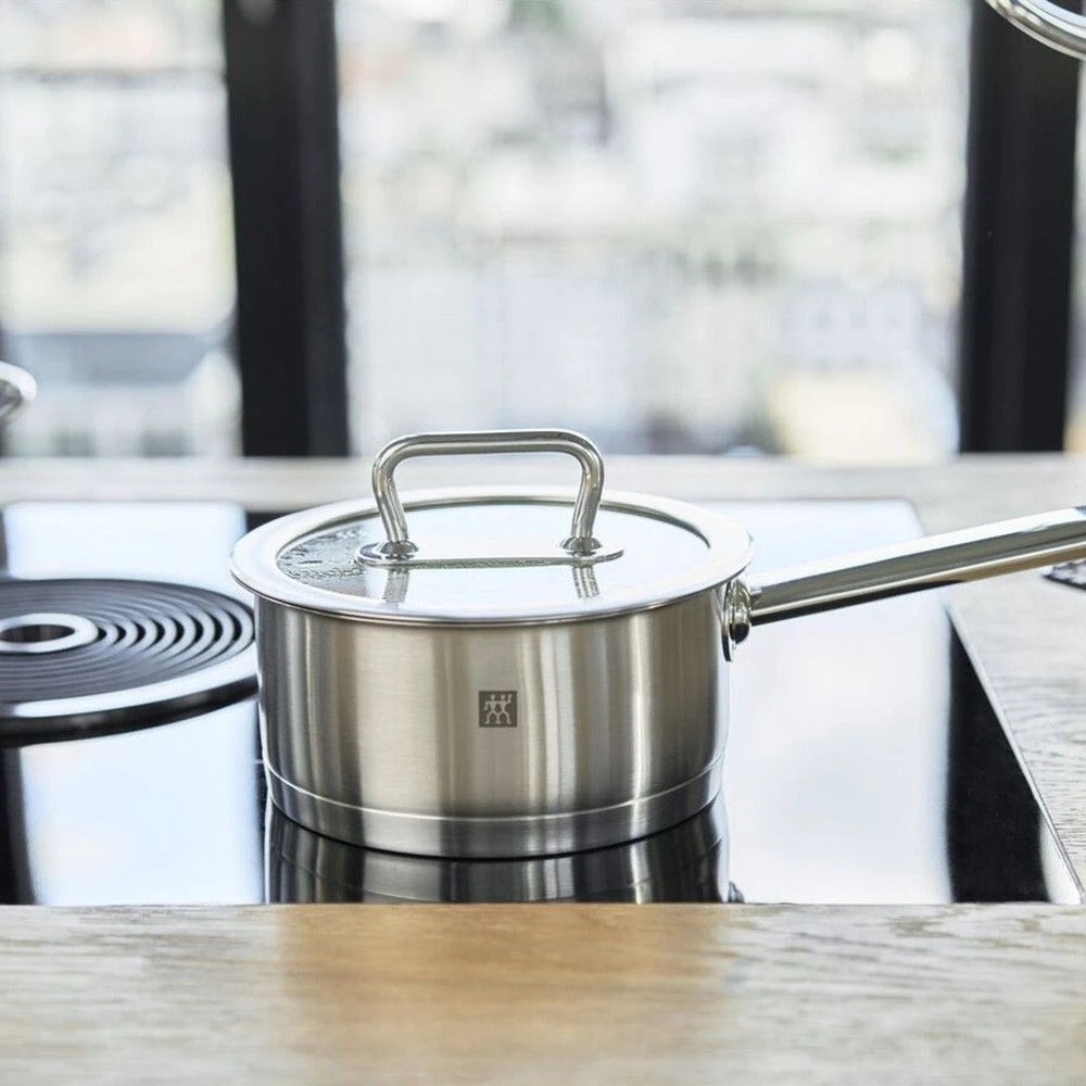 Zwilling Pro 20cm 18/10 Stainless Steel Sauce Pan (65125-200-0) 5 Zwilling Pro 20cm 18/10 Stainless Steel Sauce Pan (65125-200-0) - Image 3