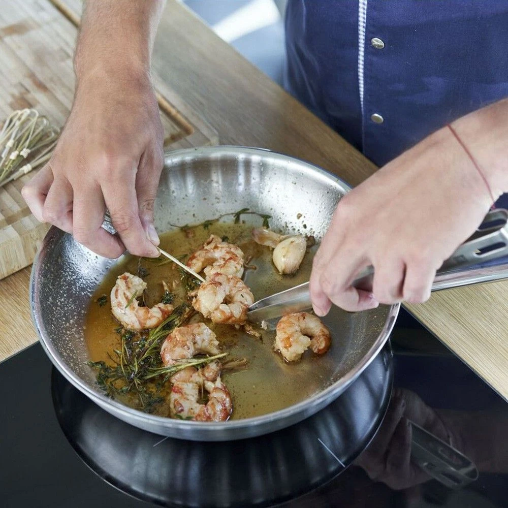 Zwilling Pro 26cm 18/10 Stainless Steel Fry Pan (65128-260-0) 7 Zwilling Pro 26cm 18/10 Stainless Steel Fry Pan (65128-260-0) - Image 5