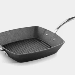 Samuel Groves Britannia Recycled 26cm Cast Iron Square Grill 7 Samuel Groves Britannia Recycled 26cm Cast Iron Square Grill -Kitchenknives Shop cast0002rh 2