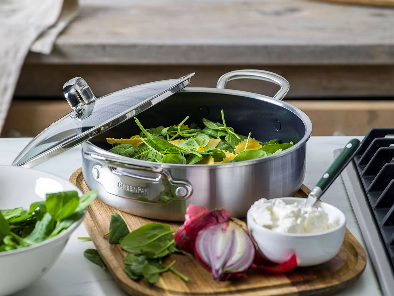 Greenpan Premiere Skillet Covered 26cm / 3.8L 8 Greenpan Premiere Skillet Covered 26cm / 3.8L - Image 6