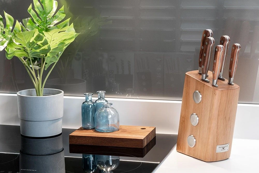 Rockingham Forge Pro Wood Series 13cm Santoku Knife (8008SK/5) 4 Rockingham Forge Pro Wood Series 13cm Santoku Knife (8008SK/5) - Image 2