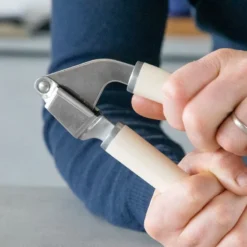 KitchenAid Core Garlic Press Almond Cream 8 KitchenAid Core Garlic Press Almond Cream -Kitchenknives Shop kag132ohace 2