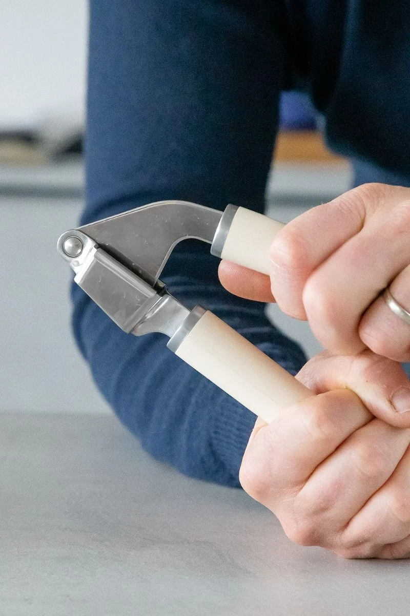 KitchenAid Core Garlic Press Almond Cream 5 KitchenAid Core Garlic Press Almond Cream - Image 3