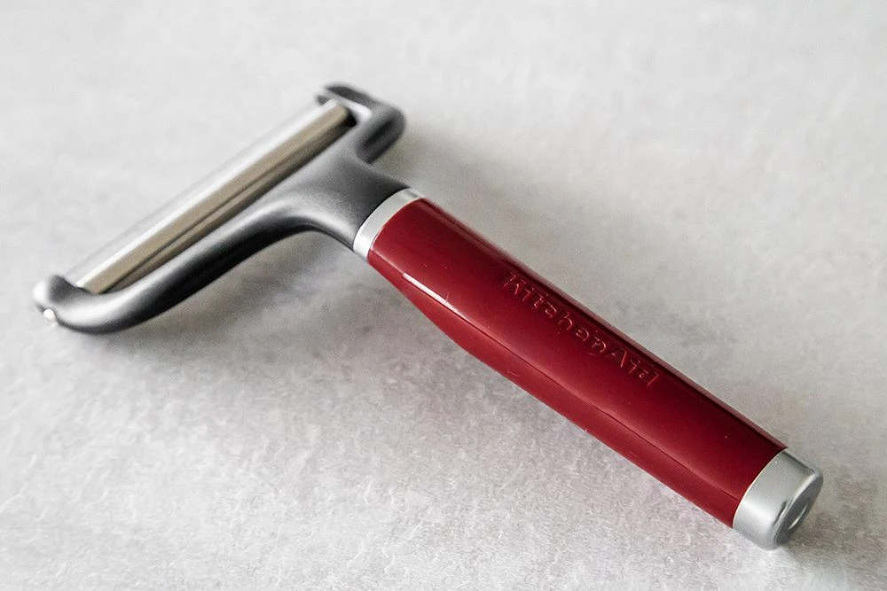 KitchenAid Core Cheese Slicer Empire Red 5 KitchenAid Core Cheese Slicer Empire Red - Image 3