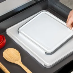 KitchenAid Classic 2pc Polypropylene Chopping Board Set, 14 KitchenAid Classic 2pc Polypropylene Chopping Board Set, -Kitchenknives Shop keg710nosmga 5