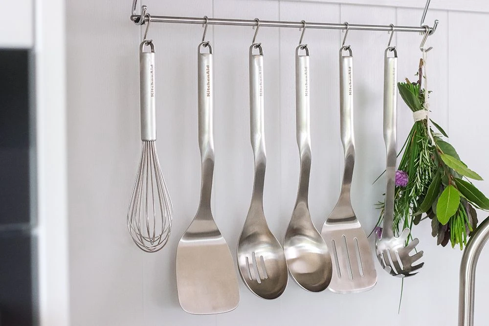 KitchenAid Premium Turner Stainless Steel 9 KitchenAid Premium Turner Stainless Steel - Image 7