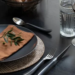 Robert Welch Contour Noir Satin Cutlery 24 Piece Set -Kitchenknives Shop m cobsa contour noir with steak knife 0jep6548 1