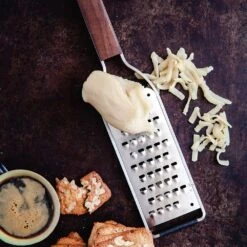 Microplane Master Series Extra Coarse Grater (43308) -Kitchenknives Shop mic 43308 ls7