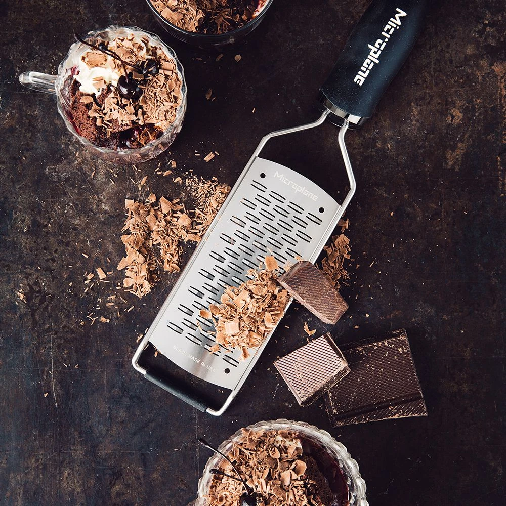 Microplane Gourmet Series Ribbon Grater (45002) 5 Microplane Gourmet Series Ribbon Grater (45002) - Image 3