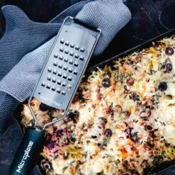 Microplane Gourmet Series Extra Coarse Grater (45008) 12 Microplane Gourmet Series Extra Coarse Grater (45008) -Kitchenknives Shop mic 45008 ls5