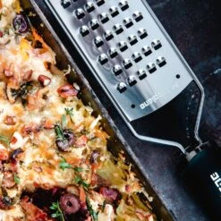 Microplane Gourmet Series Extra Coarse Grater (45008) 13 Microplane Gourmet Series Extra Coarse Grater (45008) -Kitchenknives Shop mic 45008 ls6