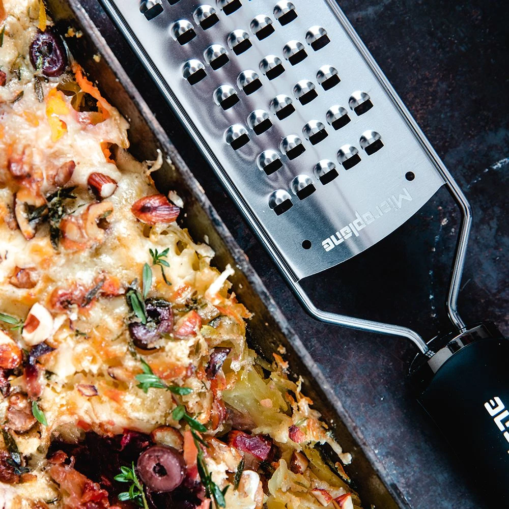 Microplane Gourmet Series Extra Coarse Grater (45008) 5 Microplane Gourmet Series Extra Coarse Grater (45008) - Image 3