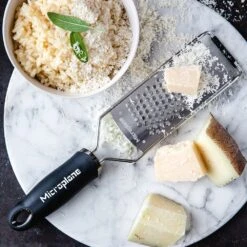 Microplane Gourmet Series Star Blade Grater (45009) 17 Microplane Gourmet Series Star Blade Grater (45009) -Kitchenknives Shop mic 45009 ls1