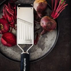 Microplane Gourmet Series Julienne Slicer (45041) -Kitchenknives Shop mic 45041 ls5