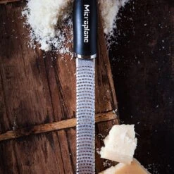 Microplane Premium Zester/Grater - Black (46020) -Kitchenknives Shop mic 46020 ls 7