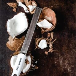 Microplane Premium Zester/Grater - White (46301) 22 Microplane Premium Zester/Grater - White (46301) -Kitchenknives Shop mic 46301 ls4