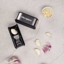 Microplane Garlic Cutter (48914) -Kitchenknives Shop mic 48094 2