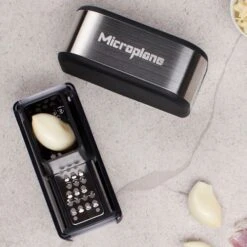Microplane Garlic Cutter (48914) -Kitchenknives Shop mic 48094 3