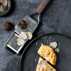 Microplane Master Truffle Tool 2in1 Slicer & Grater (MIC-43313) 16 Microplane Master Truffle Tool 2in1 Slicer & Grater (MIC-43313) -Kitchenknives Shop microplane master 43313 truffle tool scrambled eggs 3