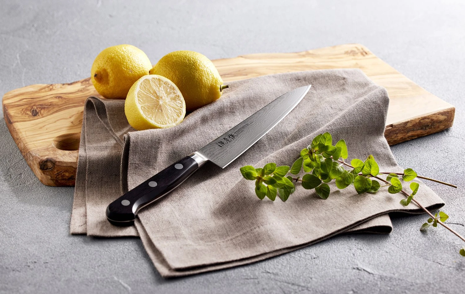 Minamoto Kotetsu 18cm Santoku By Yasuda Hamono (M100) 8 Minamoto Kotetsu 18cm Santoku By Yasuda Hamono (M100) - Image 6