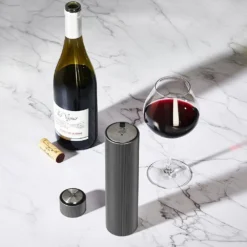 Peugeot Line Reverse Rechargeable Corkscrew Carbon (P200985) -Kitchenknives Shop p200985 line reverse corkscrew carbone lifestyle v1