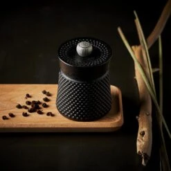 Peugeot Bali Font Cast Iron Pepper Mill 8cm Black (35402) 12 Peugeot Bali Font Cast Iron Pepper Mill 8cm Black (35402) -Kitchenknives Shop p35402 ls1