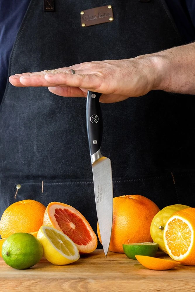 Robert Welch Professional V Kitchen/ Utility Knife 14cm 6 Robert Welch Professional V Kitchen/ Utility Knife 14cm - Image 4