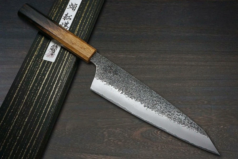 Sakai Takayuki Homura Guren (Aogami 2 Steel) Japanese Chef's Kengata-Gyuto Knife 225mm With Urushi Lacquered Oak Handle 4 Sakai Takayuki Homura Guren (Aogami 2 Steel) Japanese Chef's Kengata-Gyuto Knife 225mm With Urushi Lacquered Oak Handle - Image 2