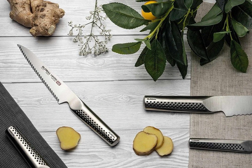 Global Ukon 13cm Scalloped Utility Knife (GUS-22) 9 Global Ukon 13cm Scalloped Utility Knife (GUS-22) - Image 7